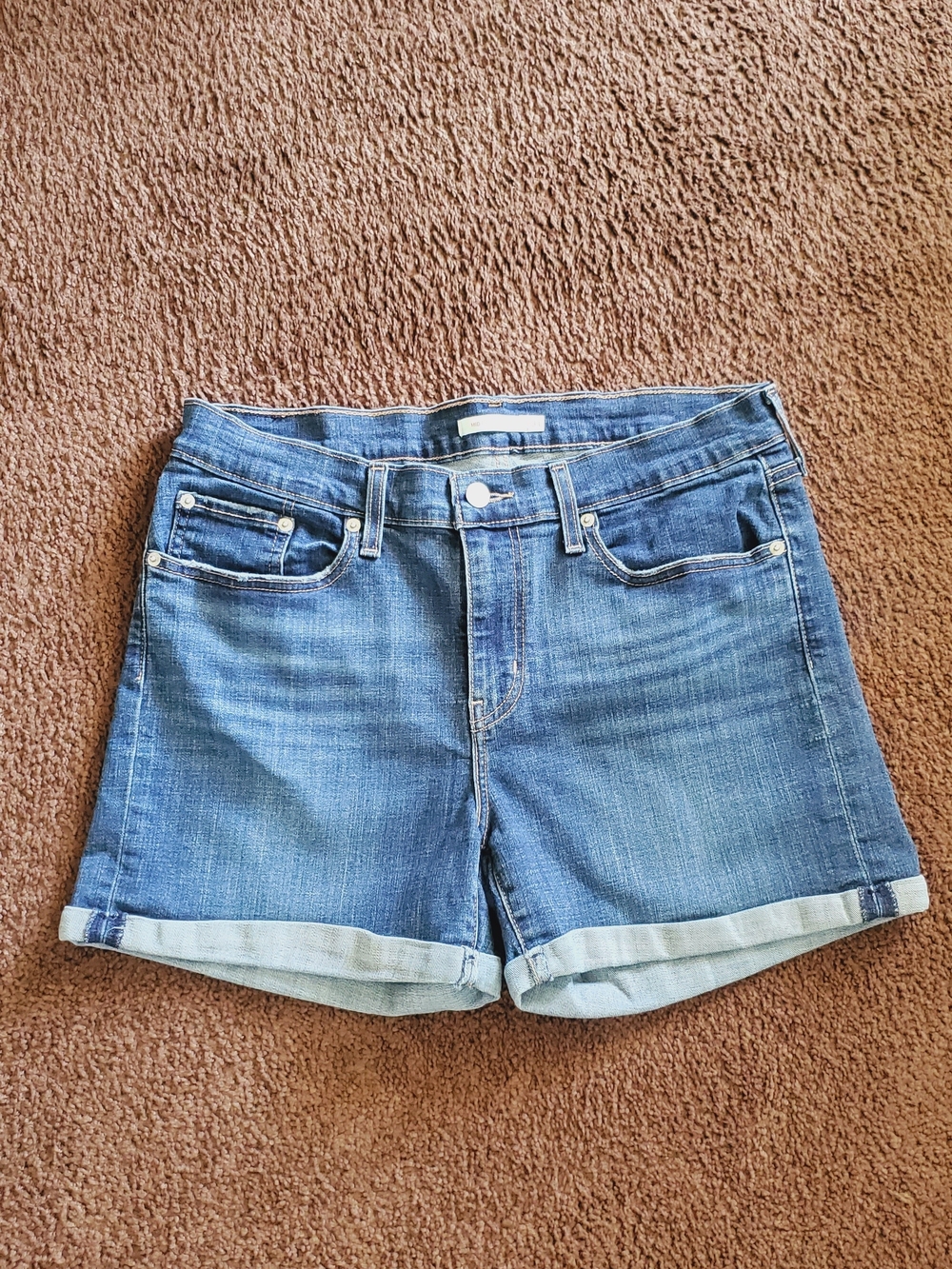 Levi's Classic Mid Length Cuffed Stretch Denim Jean Shorts Size 31